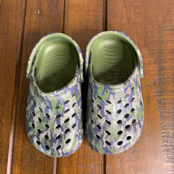 Baby Boys Camouflage Water Shoe Size 5/6 - Picture 2 of 2